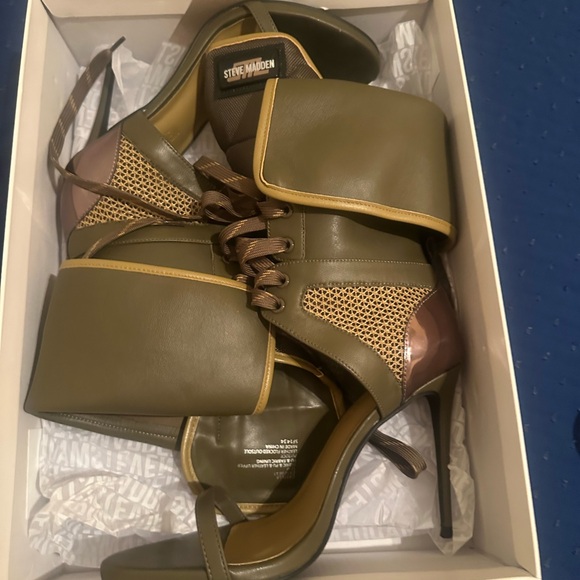 Steve Madden Olive Lace-Up Folded Cuff High Heel Sandals - Picture 3 of 3